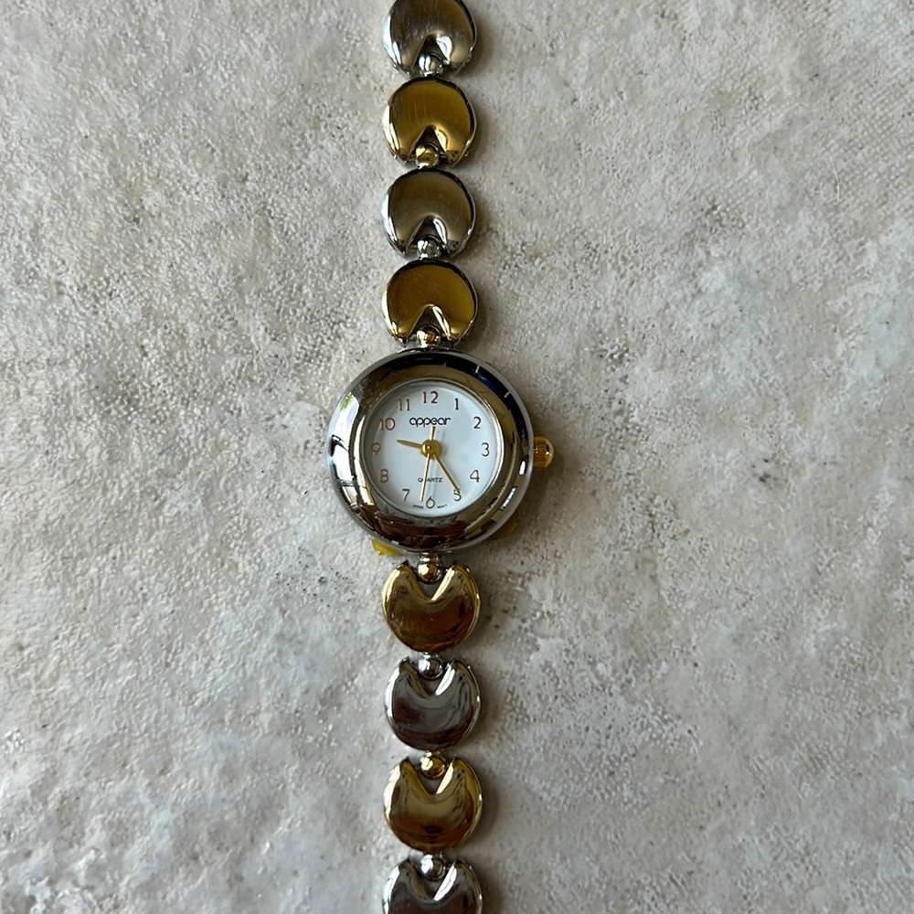 COPY - Appear women Watch